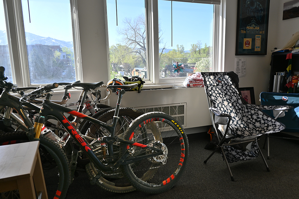 ビッグアグネス本社